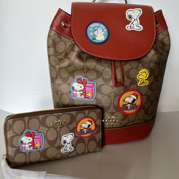 NWT COACH Snoopy PEANUT DEMPSEY Drawstring Backpack Signature Canvas wallet Set - Picture 2 of 14